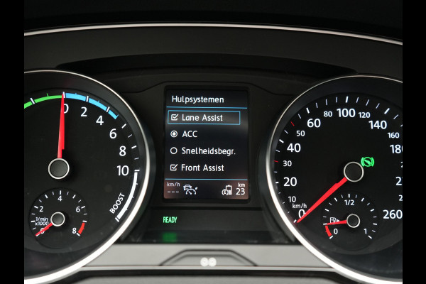 Volkswagen Passat Variant 1.4 TSI GTE Business PHEV 218pk Dealer O.H. | Adaptive Cruise | Camera | Voorstoelen Verwarmd | Apple Carplay | Navigatie | DAB | Park Assist | Draadloze Telefoonlader | IQ Drive | Plug In Hybrid |