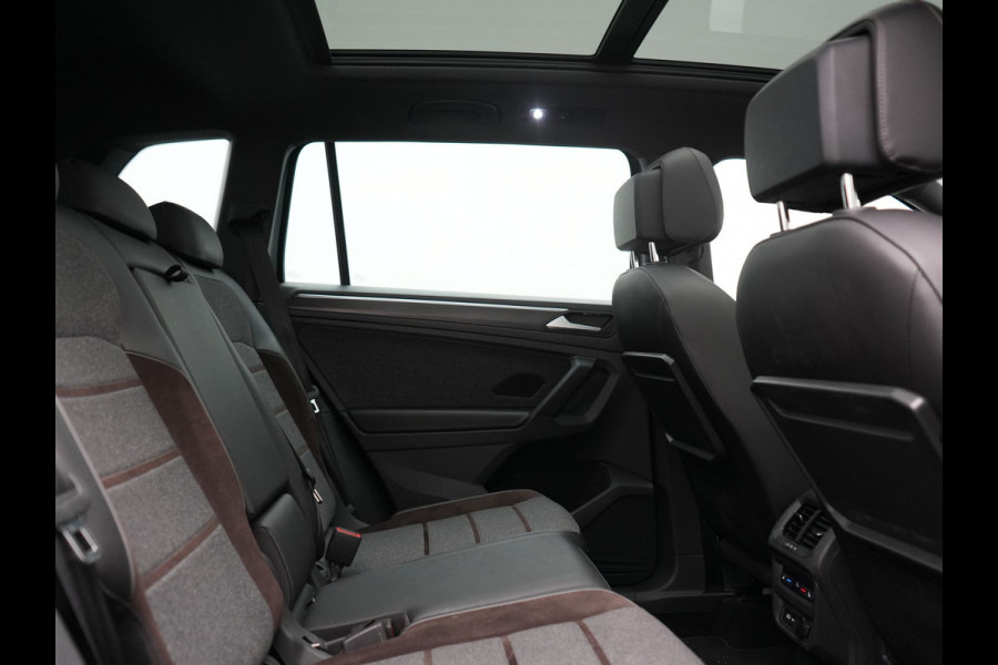 Seat Tarraco 1.4 TSI e-Hybrid PHEV Xcellence 259pk | Trekhaak Af Fabriek | Panodak | Camera | Adaptive Cruise | Sportstoelen Verwarmd | BLIS | Keyless | Virtual | Navigatie | DAB | 19"L.M | Plug In Hybrid |