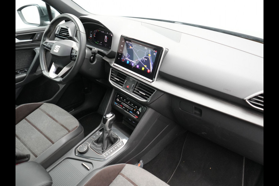 Seat Tarraco 1.4 TSI e-Hybrid PHEV Xcellence 259pk | Trekhaak Af Fabriek | Panodak | Camera | Adaptive Cruise | Sportstoelen Verwarmd | BLIS | Keyless | Virtual | Navigatie | DAB | 19"L.M | Plug In Hybrid |