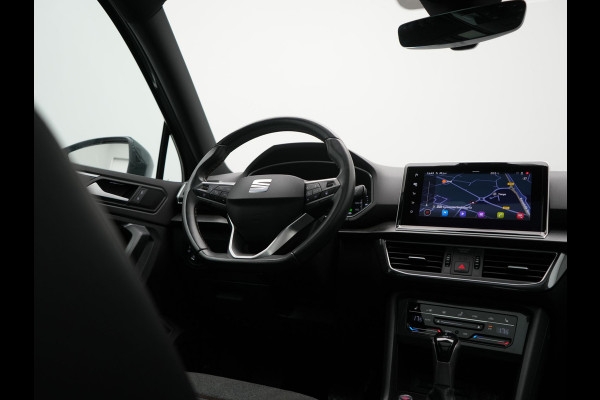 Seat Tarraco 1.4 TSI e-Hybrid PHEV Xcellence 259pk | Trekhaak Af Fabriek | Panodak | Camera | Adaptive Cruise | Sportstoelen Verwarmd | BLIS | Keyless | Virtual | Navigatie | DAB | 19"L.M | Plug In Hybrid |