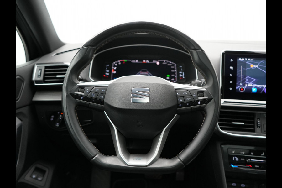 Seat Tarraco 1.4 TSI e-Hybrid PHEV Xcellence 259pk | Trekhaak Af Fabriek | Panodak | Camera | Adaptive Cruise | Sportstoelen Verwarmd | BLIS | Keyless | Virtual | Navigatie | DAB | 19"L.M | Plug In Hybrid |