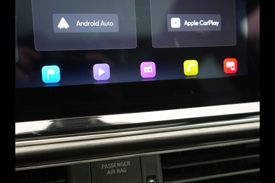 Seat Tarraco 1.4 TSI e-Hybrid PHEV Xcellence 259pk | Trekhaak Af Fabriek | Panodak | Camera | Adaptive Cruise | Sportstoelen Verwarmd | BLIS | Keyless | Virtual | Navigatie | DAB | 19"L.M | Plug In Hybrid |