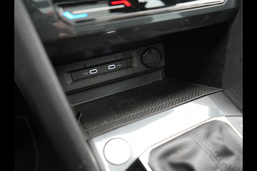 Seat Tarraco 1.4 TSI e-Hybrid PHEV Xcellence 259pk | Trekhaak Af Fabriek | Panodak | Camera | Adaptive Cruise | Sportstoelen Verwarmd | BLIS | Keyless | Virtual | Navigatie | DAB | 19"L.M | Plug In Hybrid |