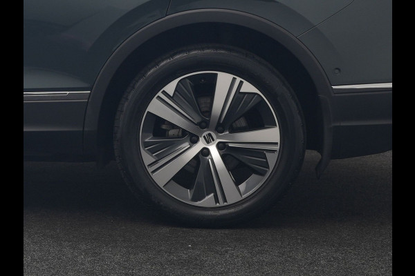 Seat Tarraco 1.4 TSI e-Hybrid PHEV Xcellence 259pk | Trekhaak Af Fabriek | Panodak | Camera | Adaptive Cruise | Sportstoelen Verwarmd | BLIS | Keyless | Virtual | Navigatie | DAB | 19"L.M | Plug In Hybrid |