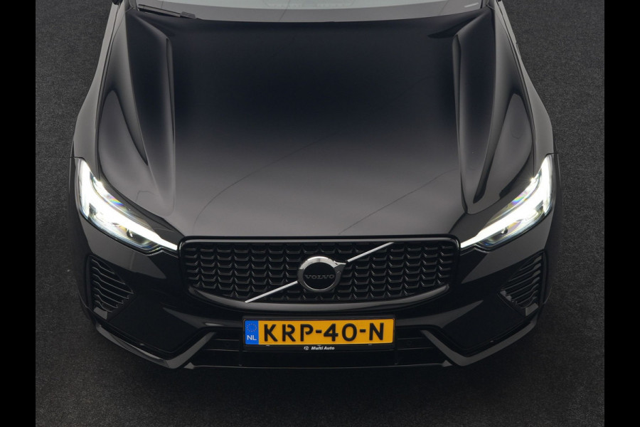 Volvo XC60 T6 AWD Plus Dark LONG RANGE PHEV 350pk Dealer O.H. | Trekhaak Af Fabriek | Panodak | Camera | Harman / Kardon | Lederen Sportstoelen Memory & Verwarmd | Keyless | Apple Carplay | Google Assistant | Navigatie | Virtual | DAB | 19"L.M | Plug In Hybrid |