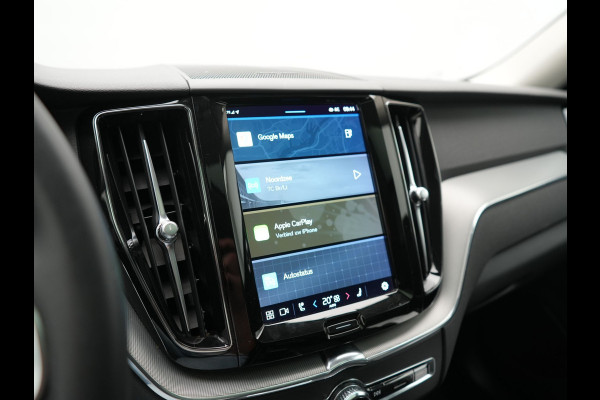 Volvo XC60 T6 AWD Plus Dark LONG RANGE PHEV 350pk Dealer O.H. | Trekhaak Af Fabriek | Panodak | Camera | Harman / Kardon | Lederen Sportstoelen Memory & Verwarmd | Keyless | Apple Carplay | Google Assistant | Navigatie | Virtual | DAB | 19"L.M | Plug In Hybrid |