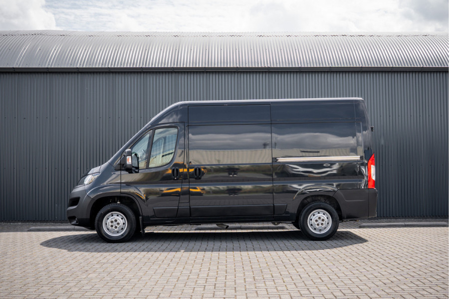Peugeot Boxer 2.2 BlueHDi 140 L2H2 | 140 PK | 3-Zits | Cruise | Camera | Navi | Airco