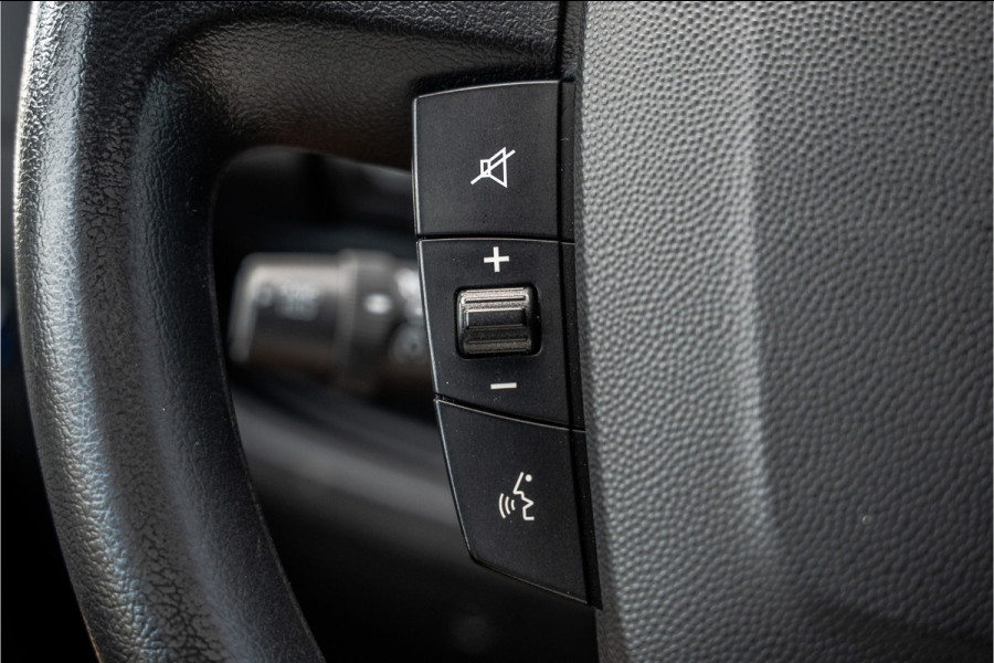 Peugeot Boxer 2.2 BlueHDi 140 L2H2 | 140 PK | 3-Zits | Cruise | Camera | Navi | Airco