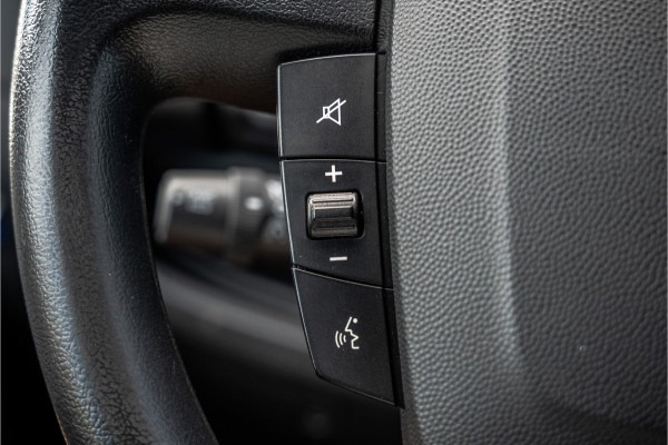 Peugeot Boxer 2.2 BlueHDi 140 L2H2 | 140 PK | 3-Zits | Cruise | Camera | Navi | Airco