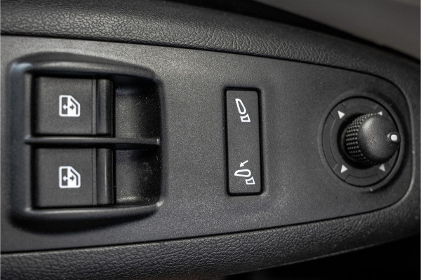 Peugeot Boxer 2.2 BlueHDi 140 L2H2 | 140 PK | 3-Zits | Cruise | Camera | Navi | Airco