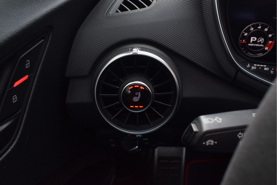 Audi TT TTS Roadster 2.0 TFSI Quattro Competition | RS stoelen | B&O | Keyless | Camera | 20" TTRS