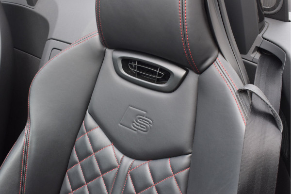 Audi TT TTS Roadster 2.0 TFSI Quattro Competition | RS stoelen | B&O | Keyless | Camera | 20" TTRS