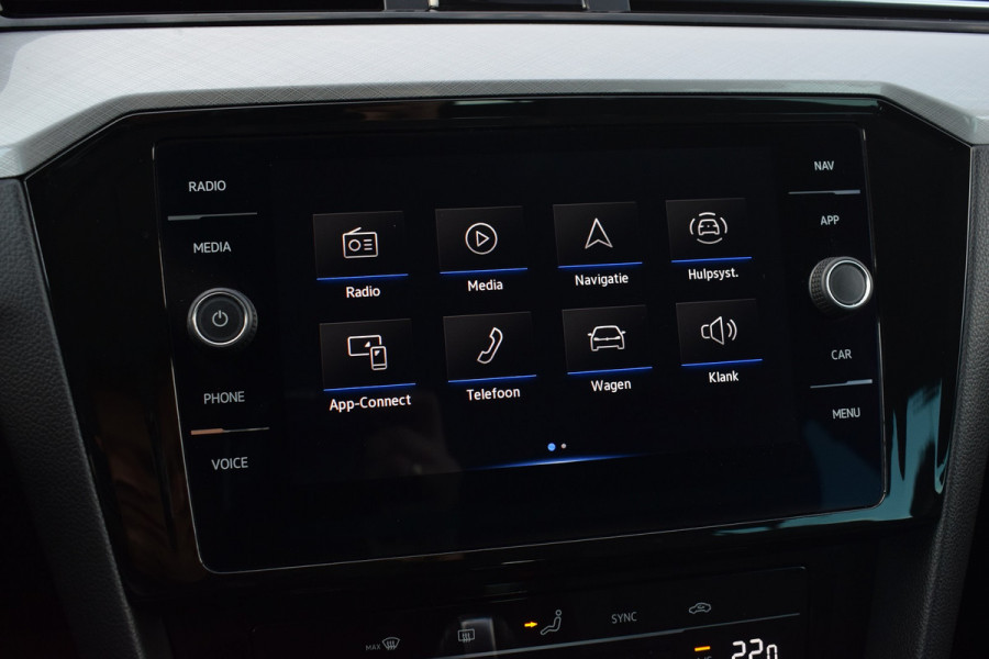 Volkswagen Passat Variant 2.0 TDI 150pk DSG Camera | Trekhaak | 18"