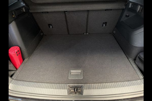Volkswagen Tiguan 1.5 eHybrid R-Line Edition|Black Style|Matrix IQ|Trekhaak EL|HuD