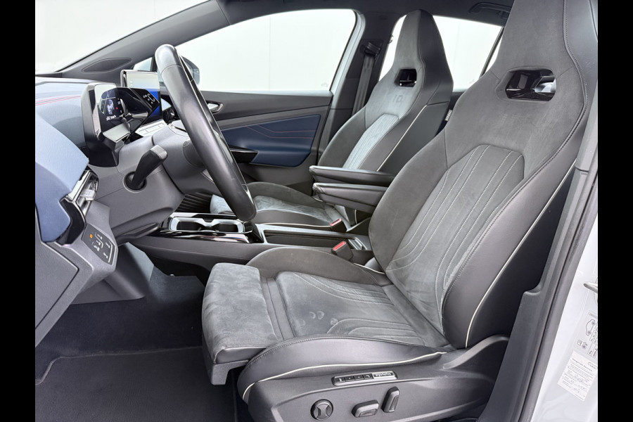 Volkswagen ID.4 GTX 4Motion 300PK Trekhaak 82kWh 4WD Matrix led Lmv 20" Elektr.+MemoryStoel Stuurverwarmimg Adap.Cruise Navi Ecc Top Sport Interieur Pakket Plus Apple Carplay Android Ergo-Active Stoelen Auto SOH 88% AWD Keyless Advanced 1e Eigenaar Dealeronderhouden Origineel Nederlandse Auto 1.200KG trekvermogen