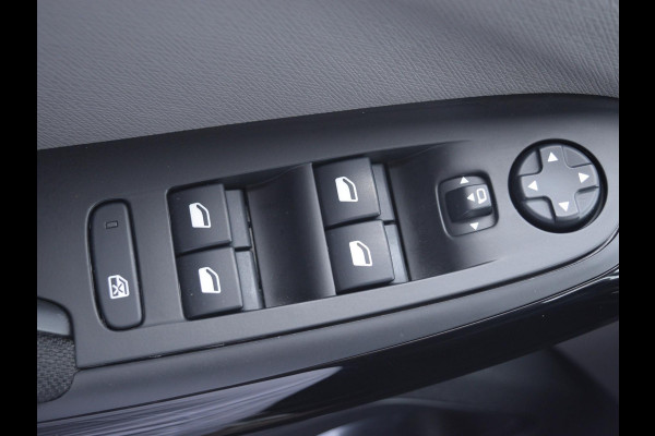 Citroën Grand C4 Spacetourer 1.2 PureTech Business l 7 zits l navigatie l camera l trekhaak