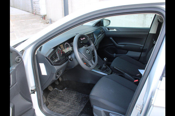 Volkswagen Polo 1.0 MPI Trendline | MULTI MEDIA DISPLAY | AIRCO | 12 MAANDEN BOVAG GARANTIE |