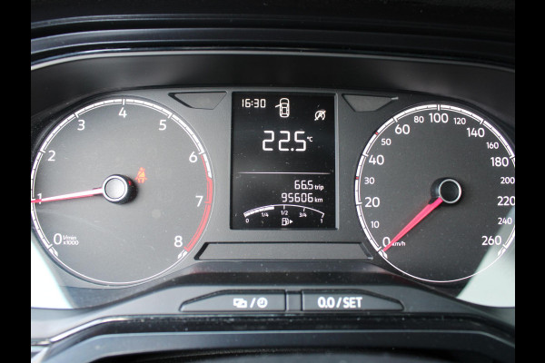 Volkswagen Polo 1.0 MPI Trendline | MULTI MEDIA DISPLAY | AIRCO | 12 MAANDEN BOVAG GARANTIE |