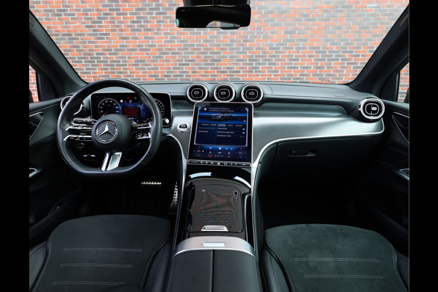 Mercedes-Benz GLC 300e 4MATIC | Pano - Stoelverwarming