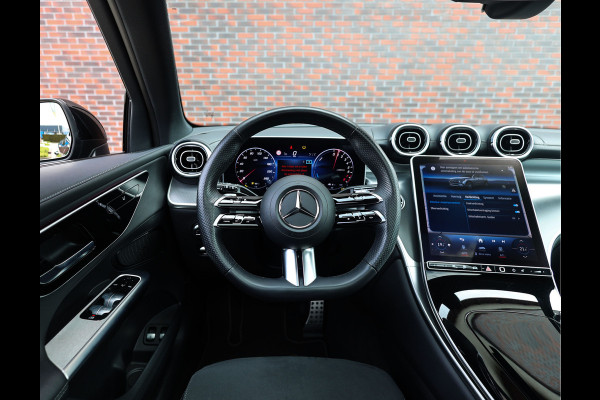 Mercedes-Benz GLC 300e 4MATIC | Pano - Stoelverwarming