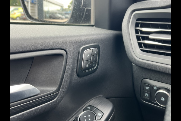 Ford Kuga Plug-In Hybrid ST-Line X PANODAK! WINTERPACK!
