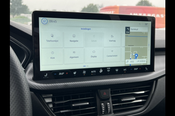 Ford Kuga Plug-In Hybrid ST-Line X PANODAK! WINTERPACK!