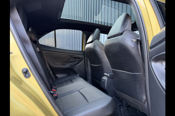 Toyota Yaris Cross 1.5 Hybrid AWD Launch Edition | Pano dak | Vol leer | Head-up | JBL | 10 jr GARANTIE | Rijklaar!!!