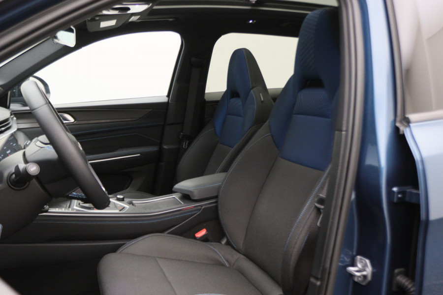 Lynk & Co 01 1.5 360° Camera, Panoramadak, ACC, Apple Carplay, Infinity Sound, DAB, 20''