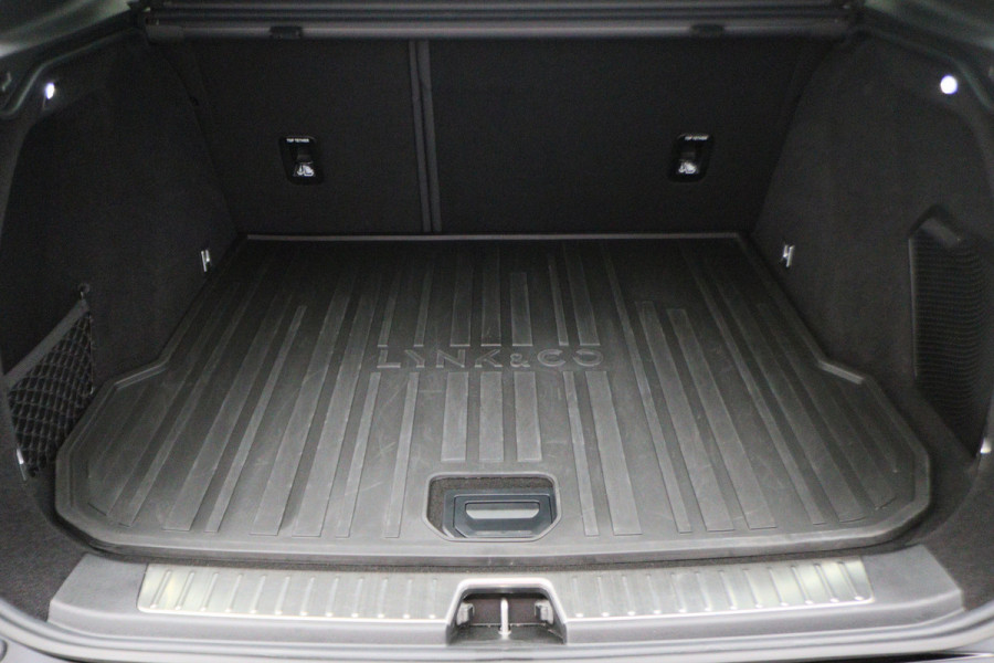 Lynk & Co 01 1.5 360° Camera, Panoramadak, ACC, Apple Carplay, Infinity Sound, DAB, 20''