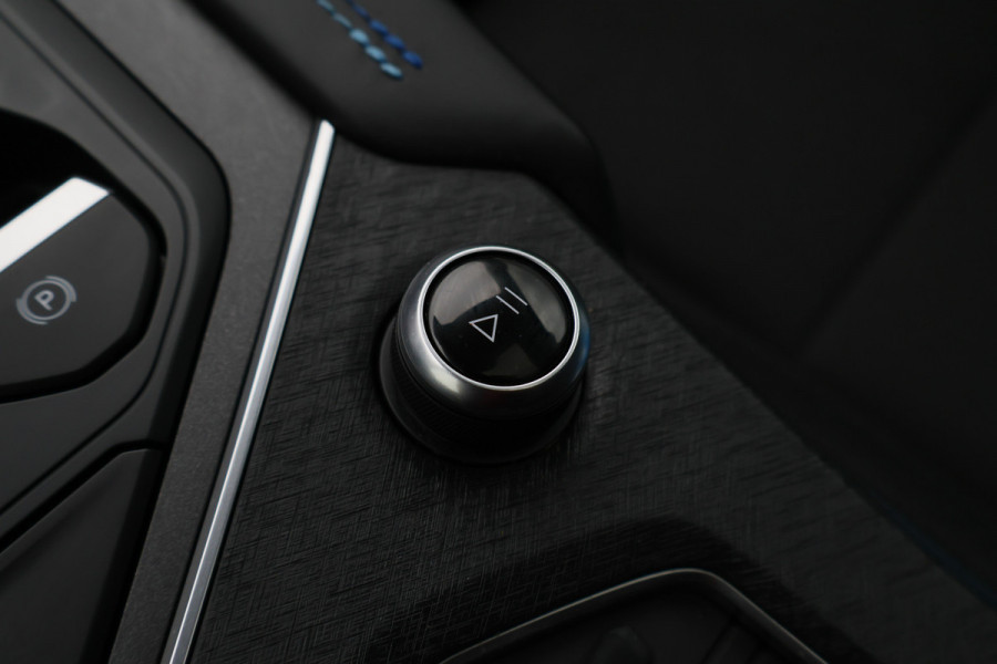 Lynk & Co 01 1.5 360° Camera, Panoramadak, ACC, Apple Carplay, Infinity Sound, DAB, 20''
