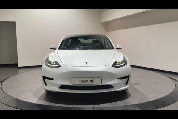 Tesla Model 3 Standard RWD Plus 60 kWh | Panoramadak | zwart leer | ACC