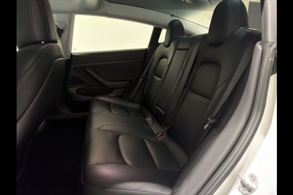 Tesla Model 3 Standard RWD Plus 60 kWh | Panoramadak | zwart leer | ACC