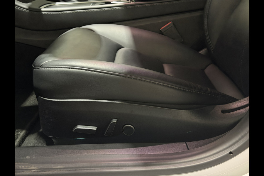 Tesla Model 3 Standard RWD Plus 60 kWh | Panoramadak | zwart leer | ACC
