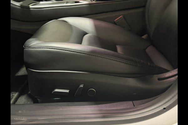 Tesla Model 3 Standard RWD Plus 60 kWh | Panoramadak | zwart leer | ACC