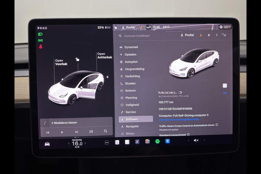 Tesla Model 3 Standard RWD Plus 60 kWh | Panoramadak | zwart leer | ACC