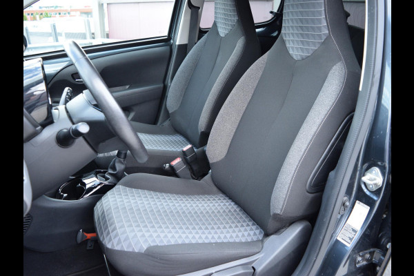 Peugeot 108 1.0 e-VTi Allure Climate control l Camera l Apple Carplay/Android Auto
