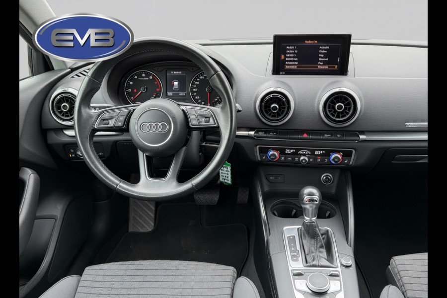 Audi A3 Limousine 1.5 TFSI 150 pk AUTOMAAT CoD Design Pro Line Plus, stoelverwarming,sportinterieur, climaat cont, parkeersensoren