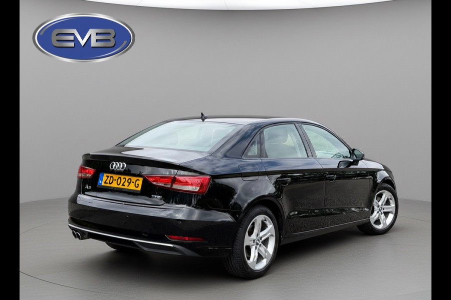 Audi A3 Limousine 1.5 TFSI 150 pk AUTOMAAT CoD Design Pro Line Plus, stoelverwarming,sportinterieur, climaat cont, parkeersensoren