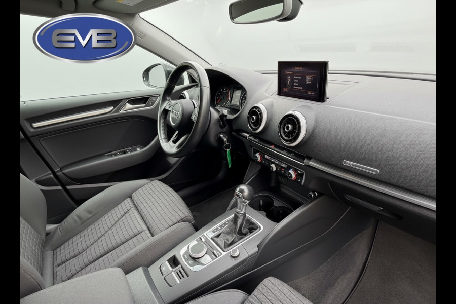Audi A3 Limousine 1.5 TFSI 150 pk AUTOMAAT CoD Design Pro Line Plus, stoelverwarming,sportinterieur, climaat cont, parkeersensoren
