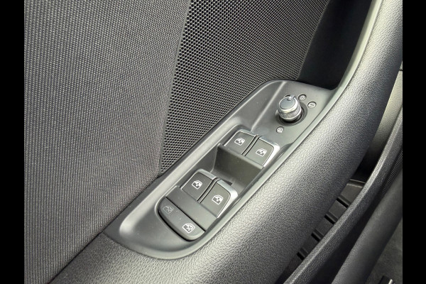 Audi A3 Limousine 1.5 TFSI 150 pk AUTOMAAT CoD Design Pro Line Plus, stoelverwarming,sportinterieur, climaat cont, parkeersensoren