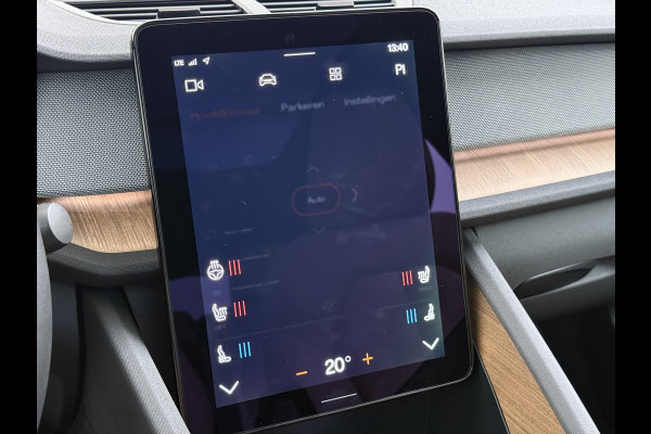 Polestar 2 Long Range Dual Motor Launch Ed. 78kWh 408PK Adap.Cruise Trekhaak Leder Panoramadak Harman&Kardon®-Audio BlindSpot 360°Camera St Keyless Draadloos Tel. Opladen Elek.Stoelen+Memory Elek.Achterklep Road-SIgn Info Lane Keeping Aid Ecc Pdc Lmv 19" Led Bluetooth 1e Eigenaar Dealeronderhouden 1.500KG Trekgewicht Zeer compleet