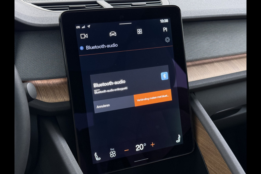 Polestar 2 Long Range Dual Motor Launch Ed. 78kWh 408PK Adap.Cruise Trekhaak Leder Panoramadak Harman&Kardon®-Audio BlindSpot 360°Camera St Keyless Draadloos Tel. Opladen Elek.Stoelen+Memory Elek.Achterklep Road-SIgn Info Lane Keeping Aid Ecc Pdc Lmv 19" Led Bluetooth 1e Eigenaar Dealeronderhouden 1.500KG Trekgewicht Zeer compleet