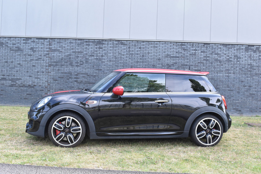 MINI 3-deurs 2.0 John Cooper Works Chili 232pk Leer Navi Automaat