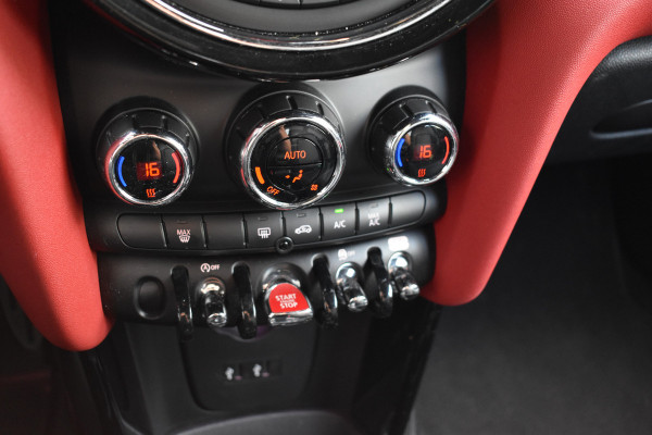 MINI 3-deurs 2.0 John Cooper Works Chili 232pk Leer Navi Automaat
