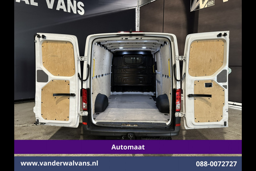 Volkswagen Crafter 2.0 TDI 141pk Automaat L3H2 L2H1 Euro6 Airco | Camera | Apple Carplay | 3000kg Trekhaak | Cruisecontrol Android Auto, Stoelverwarming, Parkeersensoren, Bijrijdersbank