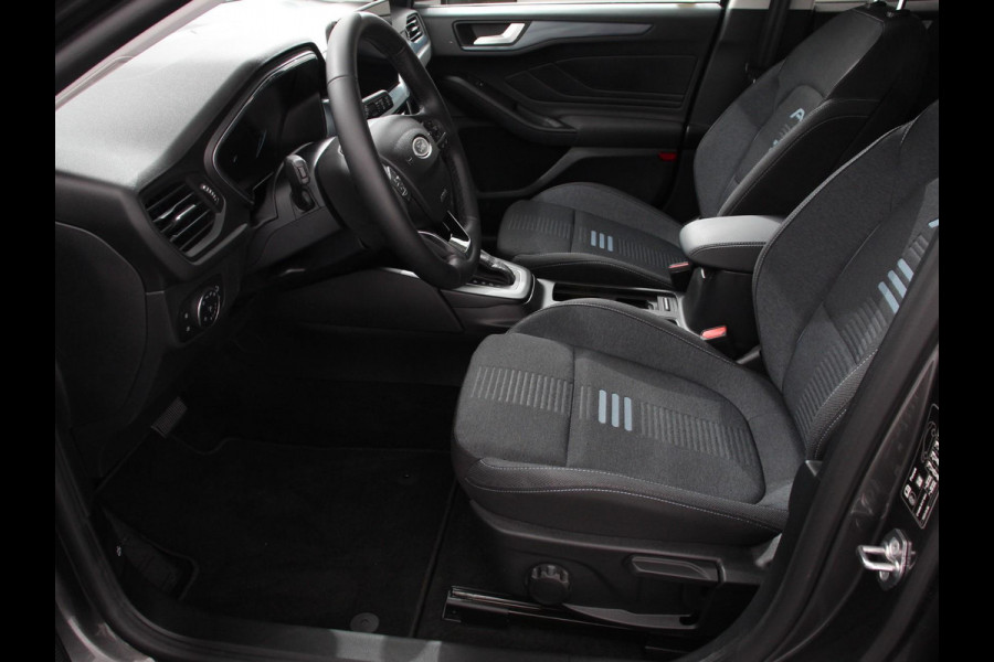 Ford FOCUS Wagon 1.0 EcoBoost 155pk Automaat Active X Navigatie Climate Control Camera Parkeer sensoren B&O Dab Led Lichtmetalen velgen