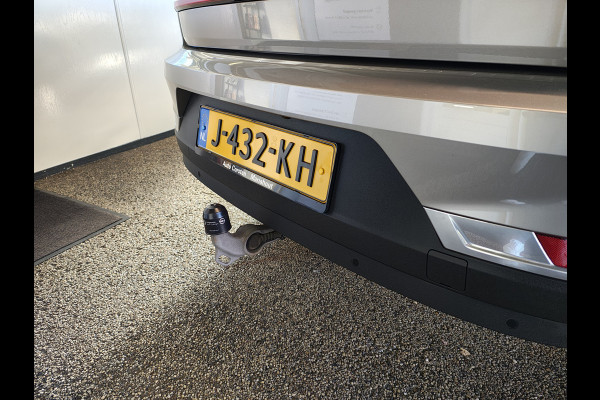 Polestar 2 Long Range Dual Motor Launch Ed. 78kWh 408PK Adap.Cruise Trekhaak Leder Panoramadak Harman&Kardon®-Audio BlindSpot 360°Camera St Keyless Draadloos Tel. Opladen Elek.Stoelen+Memory Elek.Achterklep Road-SIgn Info Lane Keeping Aid Ecc Pdc Lmv 19" Led Bluetooth 1e Eigenaar Dealeronderhouden 1.500KG Trekgewicht Zeer compleet