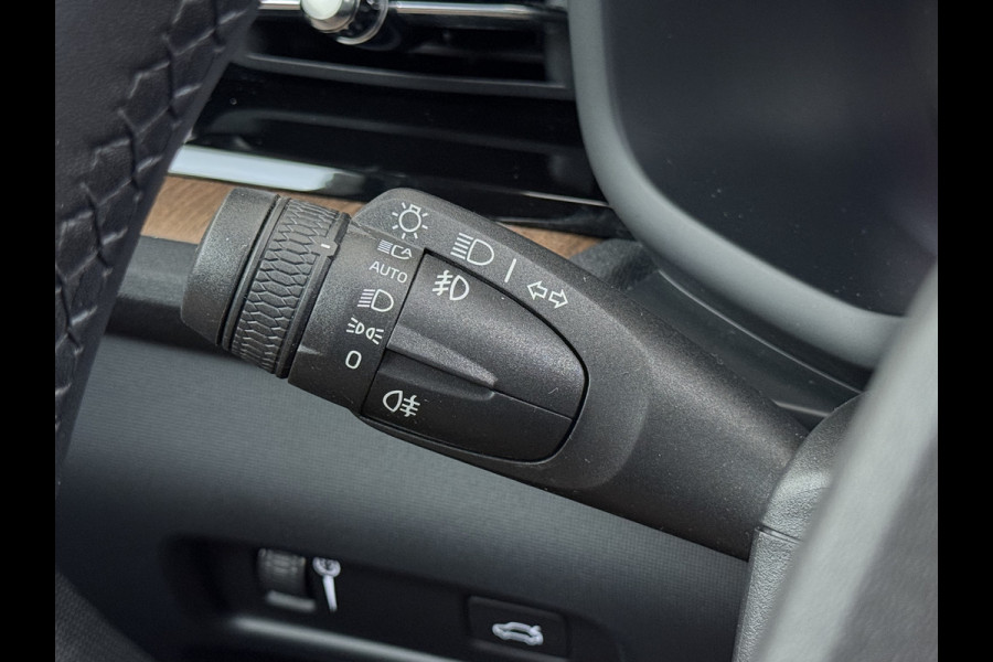 Polestar 2 Long Range Dual Motor Launch Ed. 78kWh 408PK Adap.Cruise Trekhaak Leder Panoramadak Harman&Kardon®-Audio BlindSpot 360°Camera St Keyless Draadloos Tel. Opladen Elek.Stoelen+Memory Elek.Achterklep Road-SIgn Info Lane Keeping Aid Ecc Pdc Lmv 19" Led Bluetooth 1e Eigenaar Dealeronderhouden 1.500KG Trekgewicht Zeer compleet