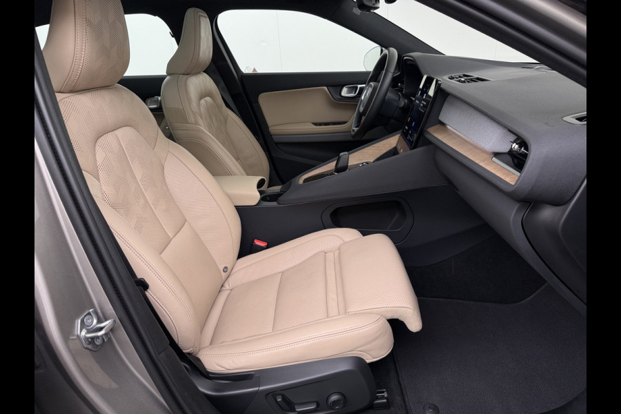 Polestar 2 Long Range Dual Motor Launch Ed. 78kWh 408PK Adap.Cruise Trekhaak Leder Panoramadak Harman&Kardon®-Audio BlindSpot 360°Camera St Keyless Draadloos Tel. Opladen Elek.Stoelen+Memory Elek.Achterklep Road-SIgn Info Lane Keeping Aid Ecc Pdc Lmv 19" Led Bluetooth 1e Eigenaar Dealeronderhouden 1.500KG Trekgewicht Zeer compleet