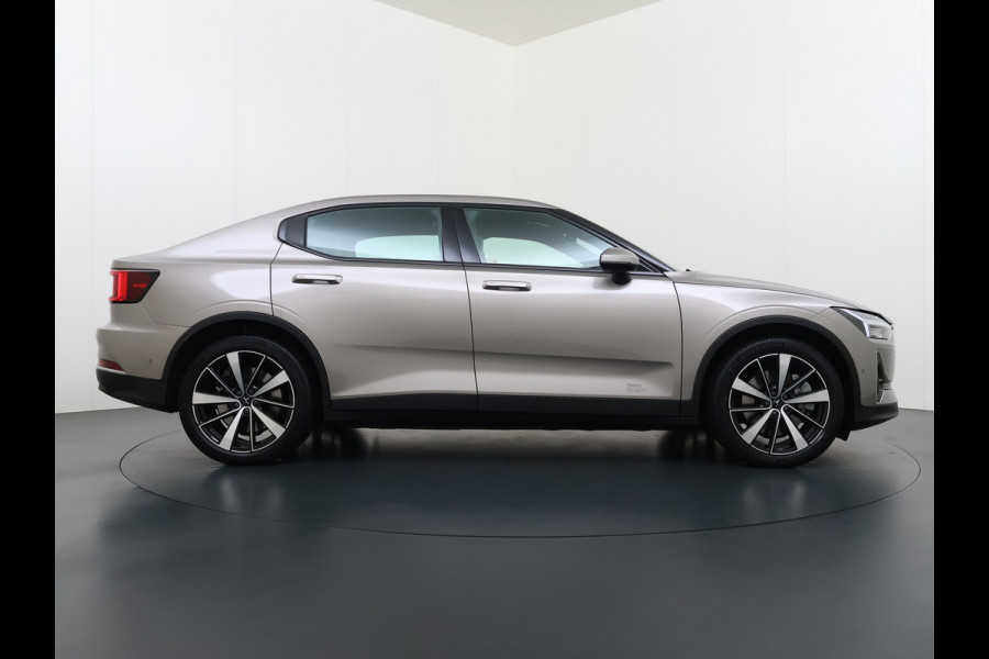 Polestar 2 Long Range Dual Motor Launch Ed. 78kWh 408PK Adap.Cruise Trekhaak Leder Panoramadak Harman&Kardon®-Audio BlindSpot 360°Camera St Keyless Draadloos Tel. Opladen Elek.Stoelen+Memory Elek.Achterklep Road-SIgn Info Lane Keeping Aid Ecc Pdc Lmv 19" Led Bluetooth 1e Eigenaar Dealeronderhouden 1.500KG Trekgewicht Zeer compleet